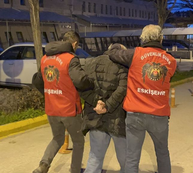 GÜNCELLEME - Eskişehir'de Atatürk'e hakaret eden şüpheli tutuklandı