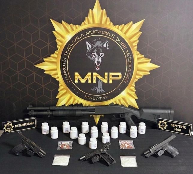 Malatya'da uyuşturucu operasyonunda yakalanan 2 şüpheli tutuklandı