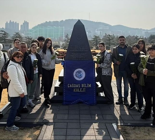 Marmarisli öğrenciler Kore'de Türk şehitliğini ziyaret etti