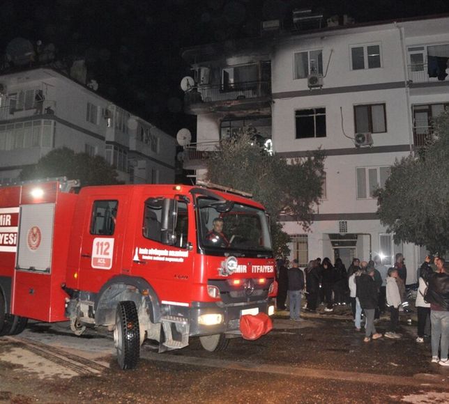 Ödemiş'te annesini hastaneye götüren kişinin evinde çıkan yangında hasar oluştu