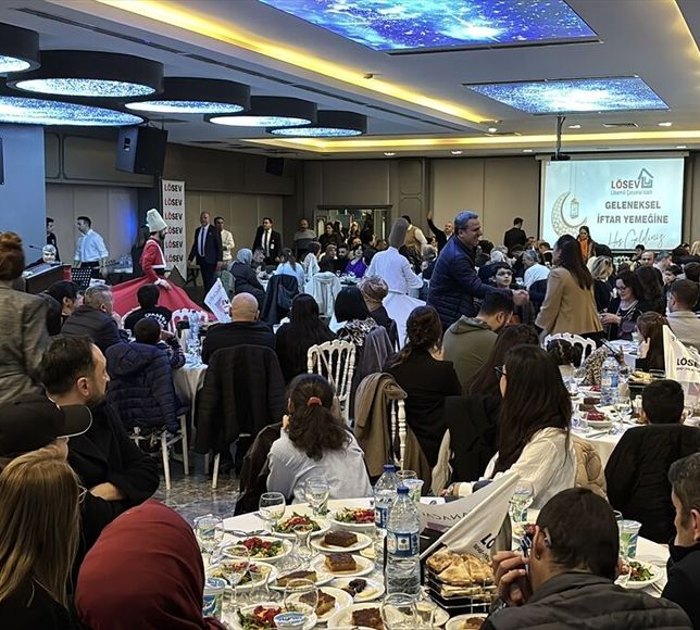 Samsun'da geleneksel LÖSEV iftarı düzenlendi
