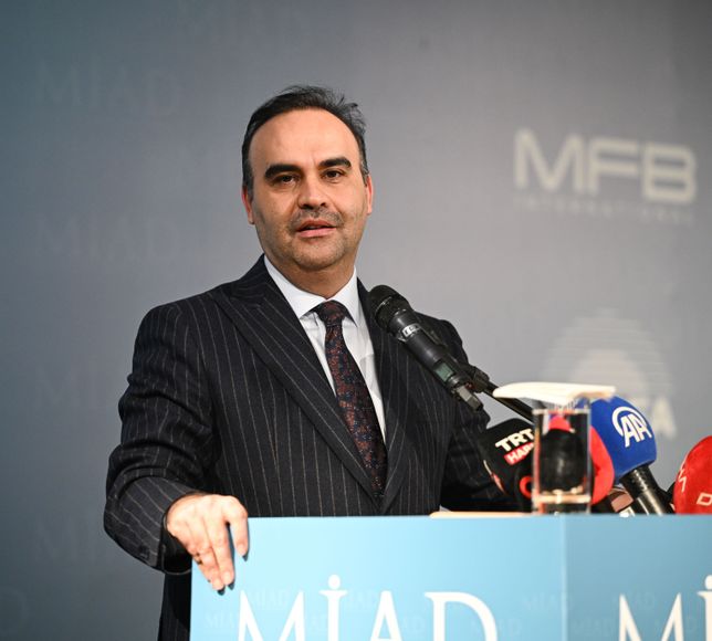 Sanayi ve Teknoloji Bakanı Kacır, MİAD'ın iftar programında konuştu: