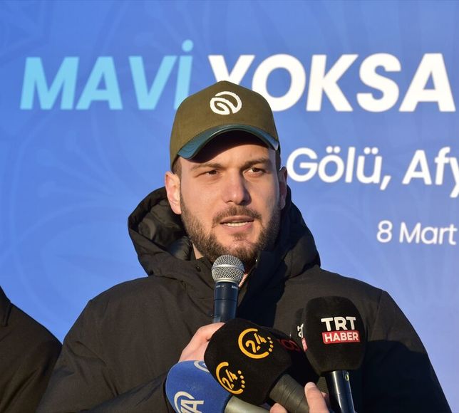 Sıfır Atık Vakfı Başkanı Ağırbaş, Eber Gölü'nde açıklamalarda bulundu: