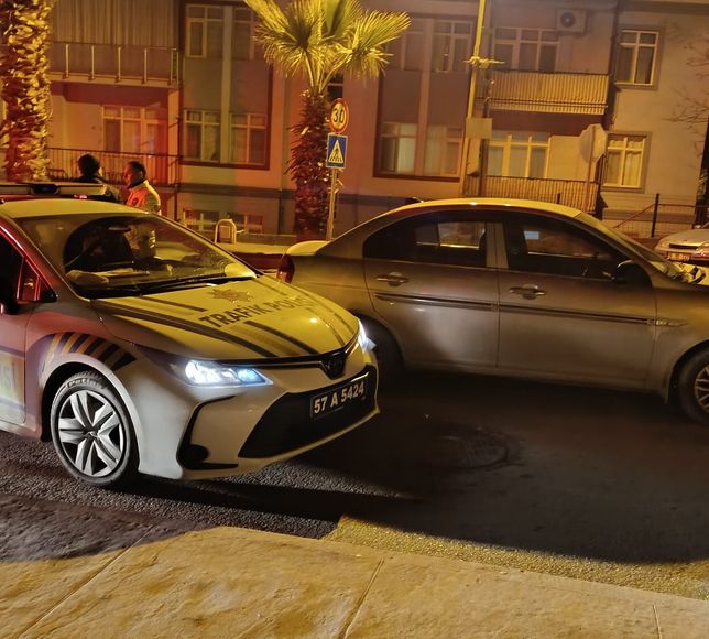 Sinop'ta tartıştığı sürücünün önünü kesen alkollü sürücüye 205 bin lira ceza uygulandı