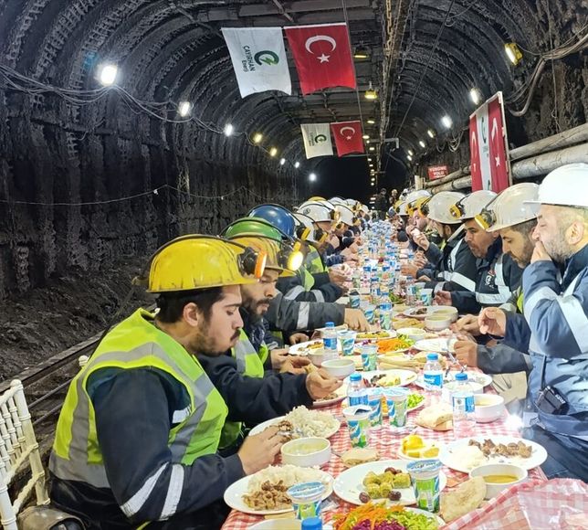 TÜRK-İŞ Genel Başkanı Atalay maden işçileriyle iftar yaptı