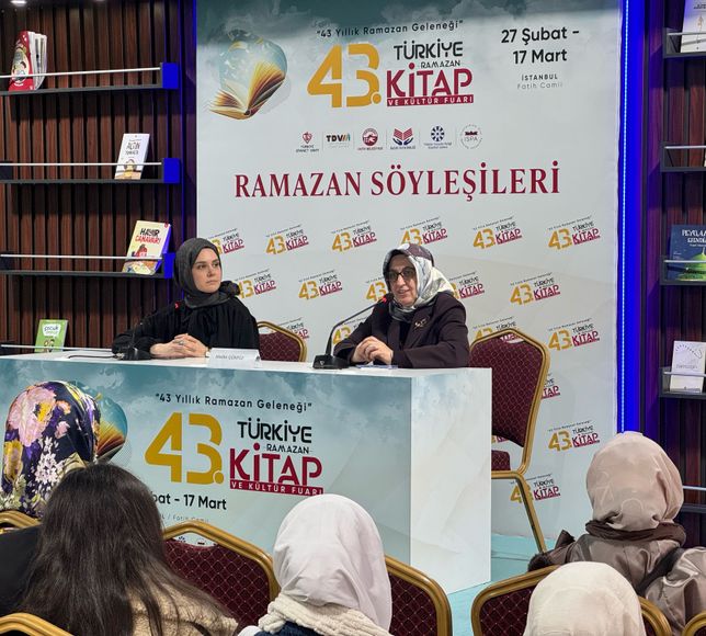 Türkiye Kitap ve Kültür Fuarı'nda çocuk yayıncılığı ve değerler eğitimi konuşuldu