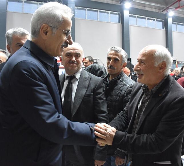 Ulaştırma ve Altyapı Bakanı Uraloğlu, Trabzon'da iftar programında konuştu: