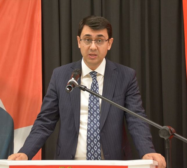 Uşak Valisi Kartal, şehit yakınları ve gazilerle iftarda buluştu