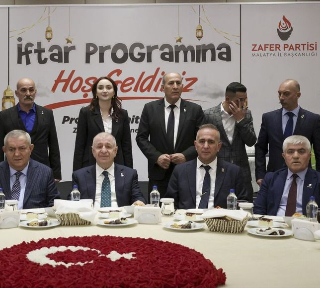 Zafer Partisi Genel Başkanı Özdağ, Malatya'da partisinin iftar programına katıldı
