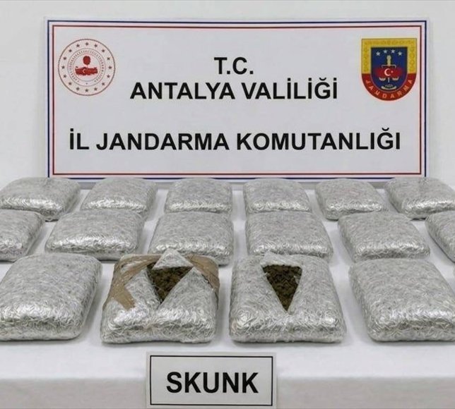 Antalya'da 30 kilogram uyuşturucu ele geçirildi