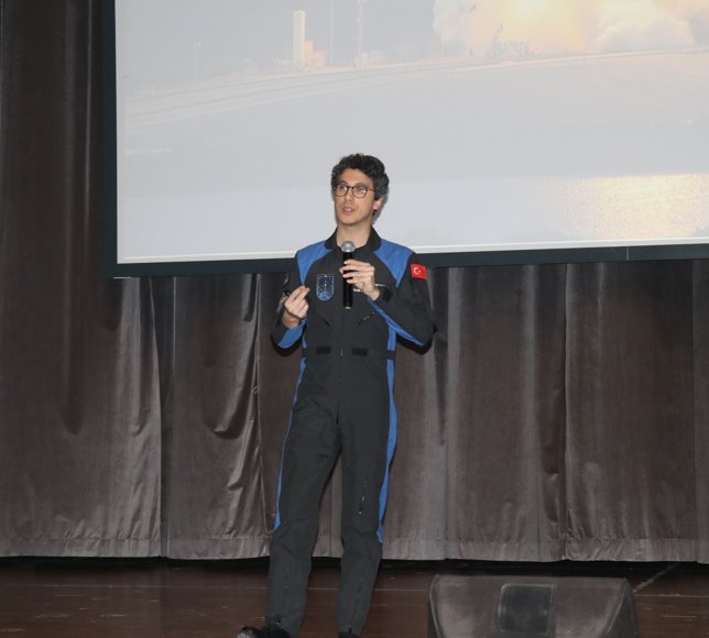 Astronot Tuva Cihangir Atasever, Isparta'da öğrencilerle buluştu