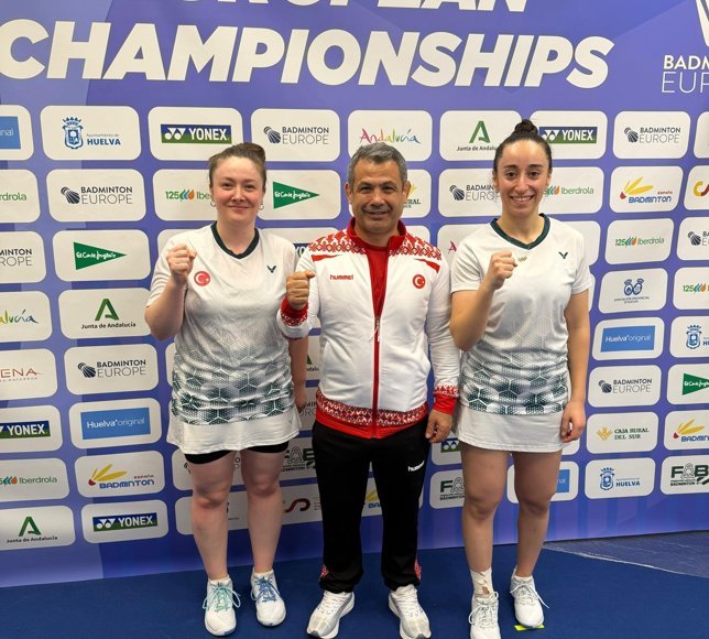 Bengisu Erçetin-Nazlıcan İnci ikilisi, Avrupa Badminton Şampiyonası'nda finale yükseldi