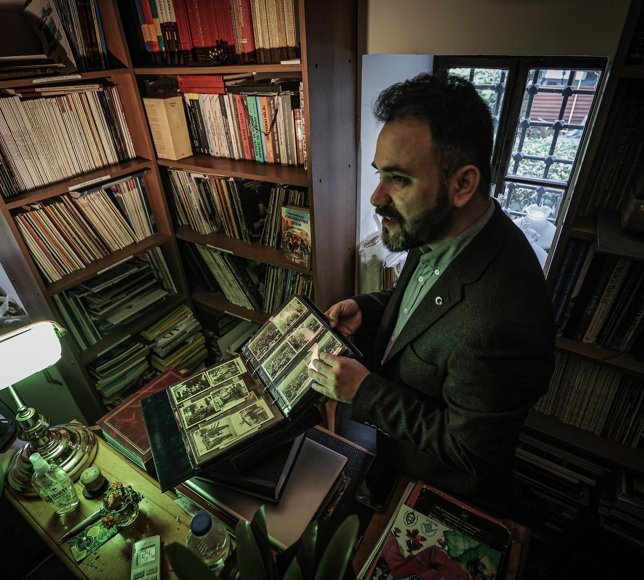 Biriktirdiği fotoğraflarla 'Eski Bursa'yı gözler önüne seriyor