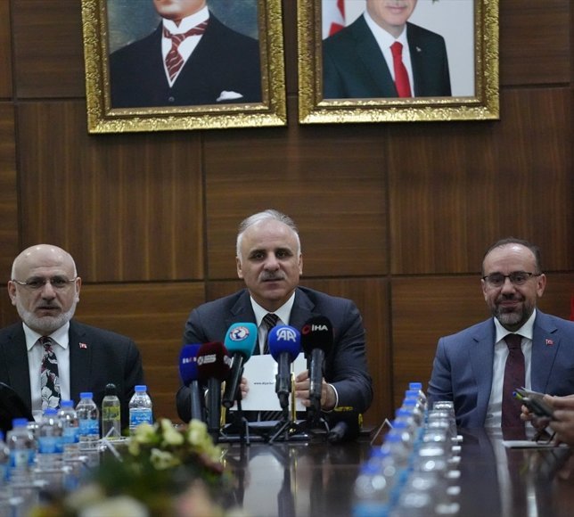 Diyarbakır, '11. Uluslararası Hafızlık ve Kur'an-ı Kerim'i Güzel Okuma Yarışması'na ev sahipliği yapıyor