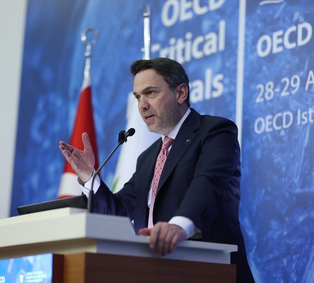 Enerji Bakanı Bayraktar, OECD Kritik Mineraller Forumu'nda konuştu: