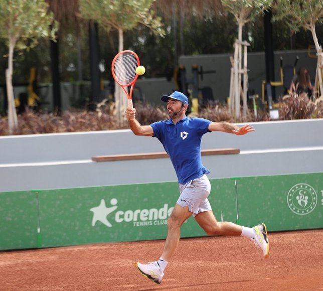 Grand slam şampiyonu Ivan Dodig, Antalya'da gençlerle buluştu