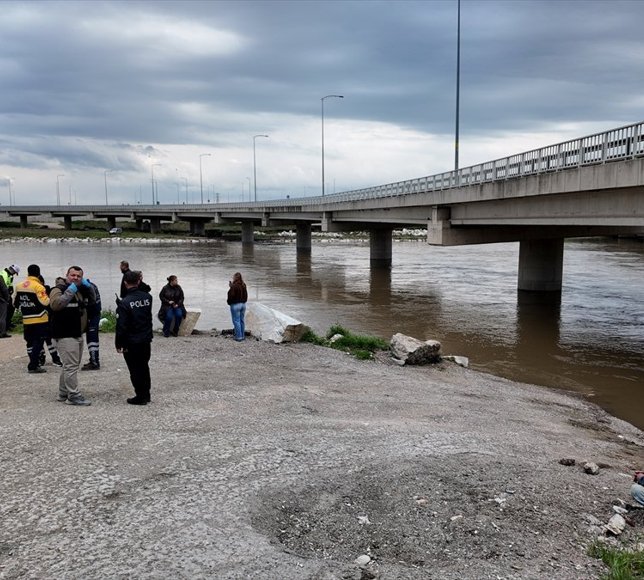 GÜNCELLEME - Bursa'da aracıyla akıntıya kapılan sürücünün cesedine ulaşıldı