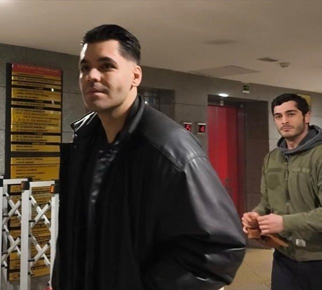 GÜNCELLEME - İstanbul'daki uyuşturucu soruşturmasında gözaltına alınan şüphelilerden 5'i adliyeye sevk edildi