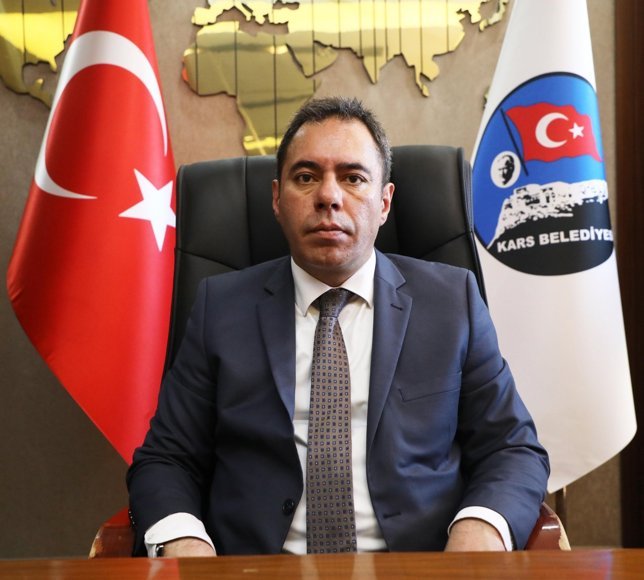 Kars Belediye Başkanı Ötüken Senger, AA'nın 106. yılını kutladı