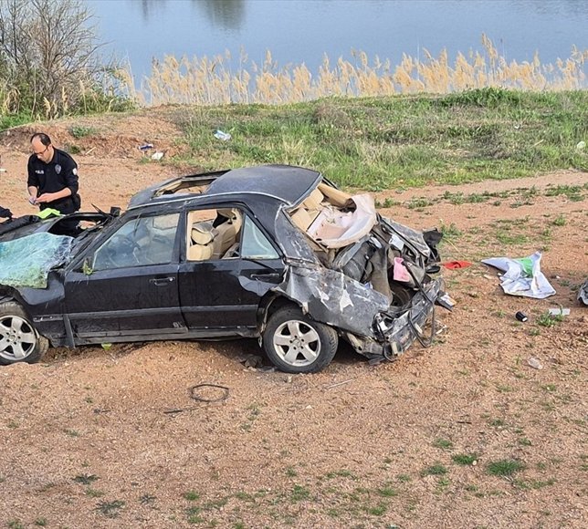 Kırıkkale'de şarampole düşen otomobilin sürücüsü ağır yaralandı