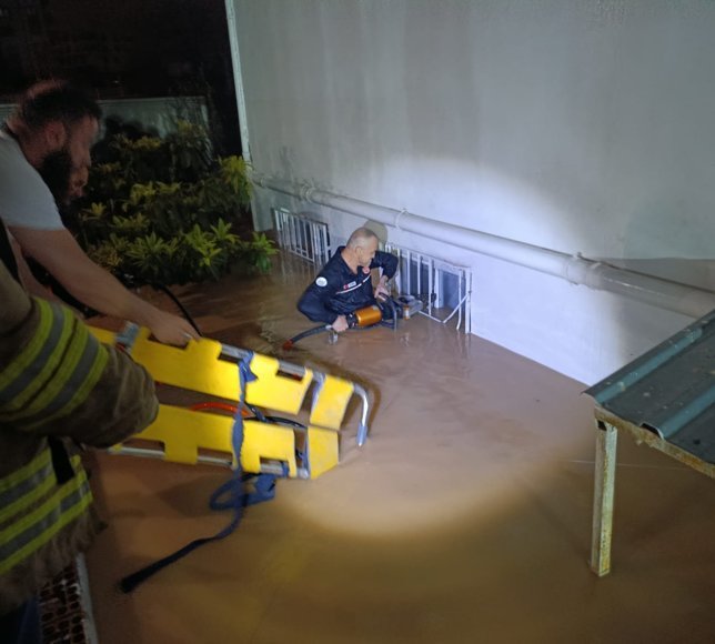 Mardin'de sağanak hayatı olumsuz etkiledi