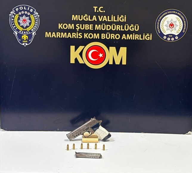 Marmaris'te ruhsatsız silahla yakalanan şüpheli tutuklandı