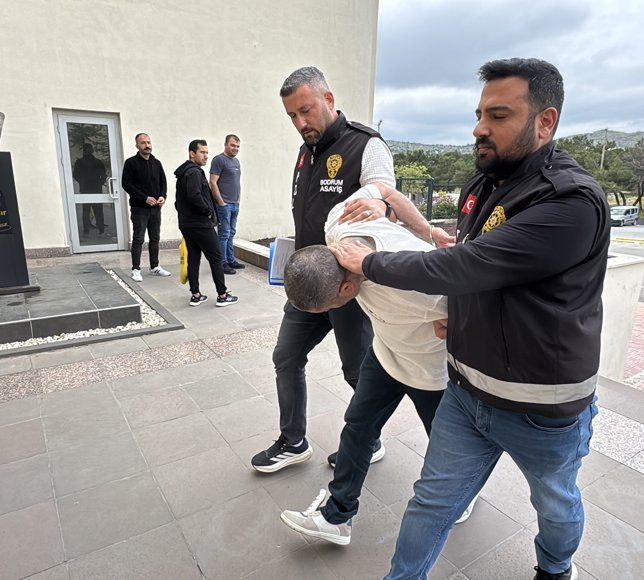 Muğla'da bir kadını bıçakladığı iddia edilen şüpheli yakalandı