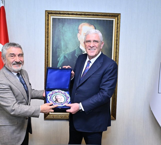 Müsavat Dervişoğlu, GİSADER ve Ankara Malatyalılar Federasyonu heyetlerini kabul etti