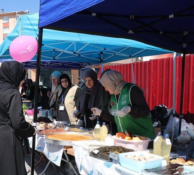 Rize'de Küresel Sumud Filosu'na destek verildi