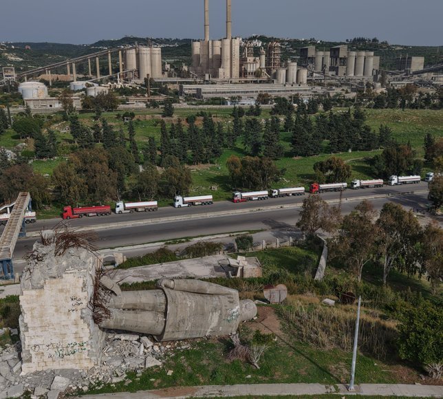 Suriye, Irak'tan gelen akaryakıtın sevkiyatına başladı