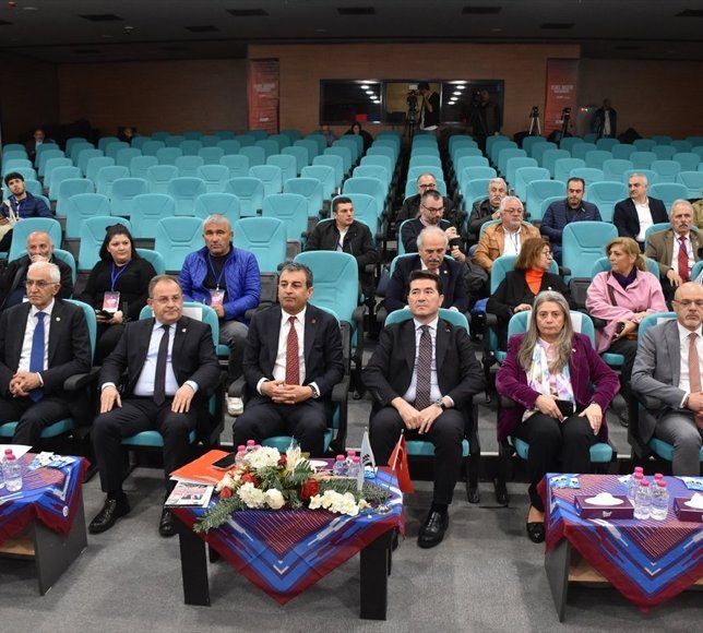Trabzon'da 'Doğu Karadeniz Yerel Medya Buluşması' yapıldı