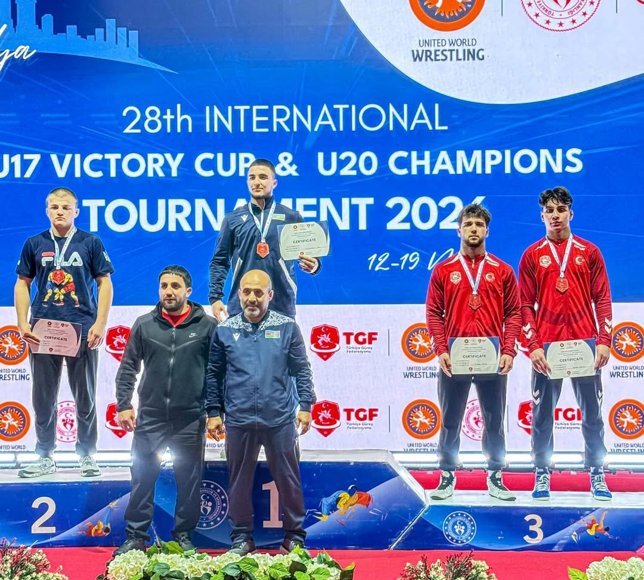 Uluslararası Zafer Kupası Güreş Turnuvası Antalya'da tamamlandı