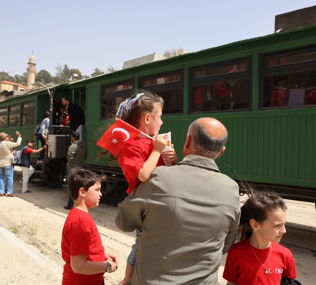 Ürdün'de bu yıl 23 Nisan Osmanlı mirası Hicaz Demir Yolu İstasyonu'nda kutlandı