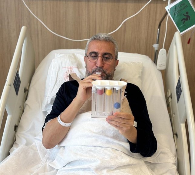 Van'da rahatsızlanan kalp hastası ambulans uçakla getirildiği Ankara'da tedavi edildi