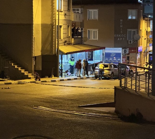 Yalova'da iki grup arasında çıkan silahlı kavgada 6 kişi yaralandı