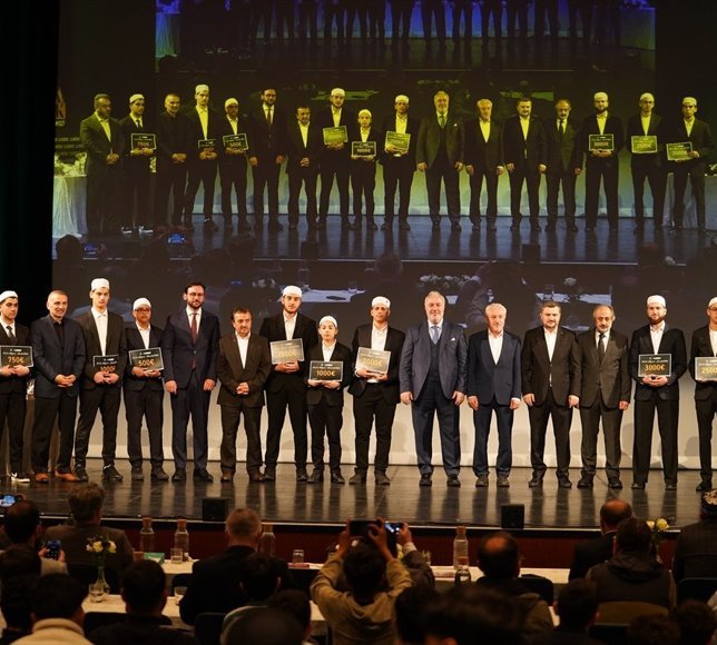 Almanya'da '4. Avrupa Hafızlık Yarışması' düzenlendi