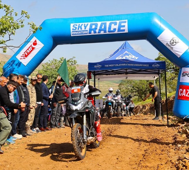 Mardin'de 'Sky Adventure' motosiklet yarışı başladı