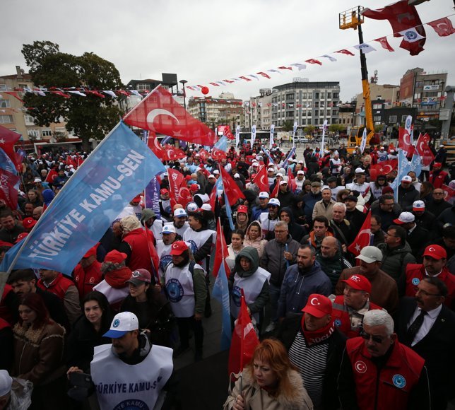 Türkiye Kamu-Sen 1 Mayıs'ı Çanakkale'de kutladı