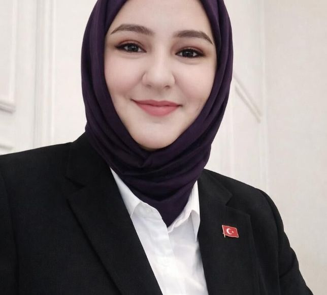 Entrika, kaos, siyaset, lisan, din ve ideolojik ayrılıklar...