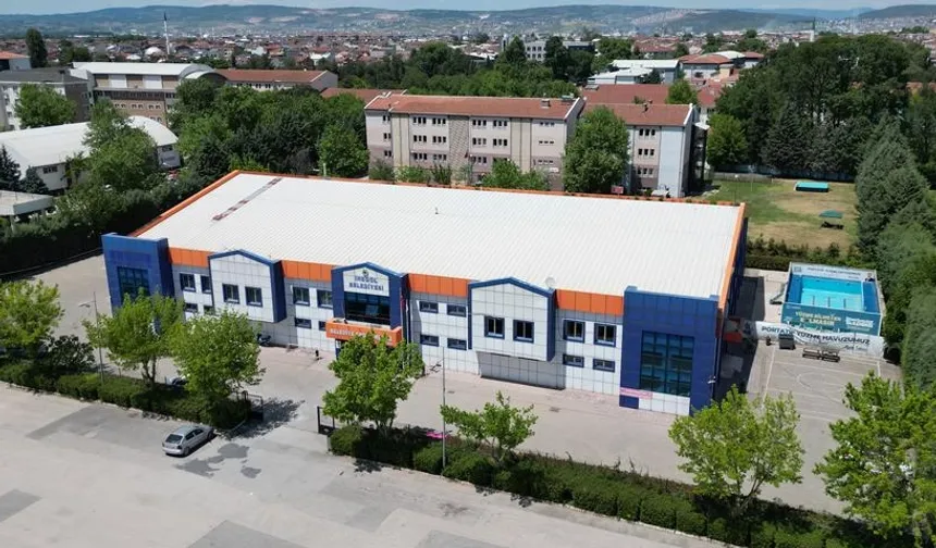 Bursa İnegöl'den gençlere destek