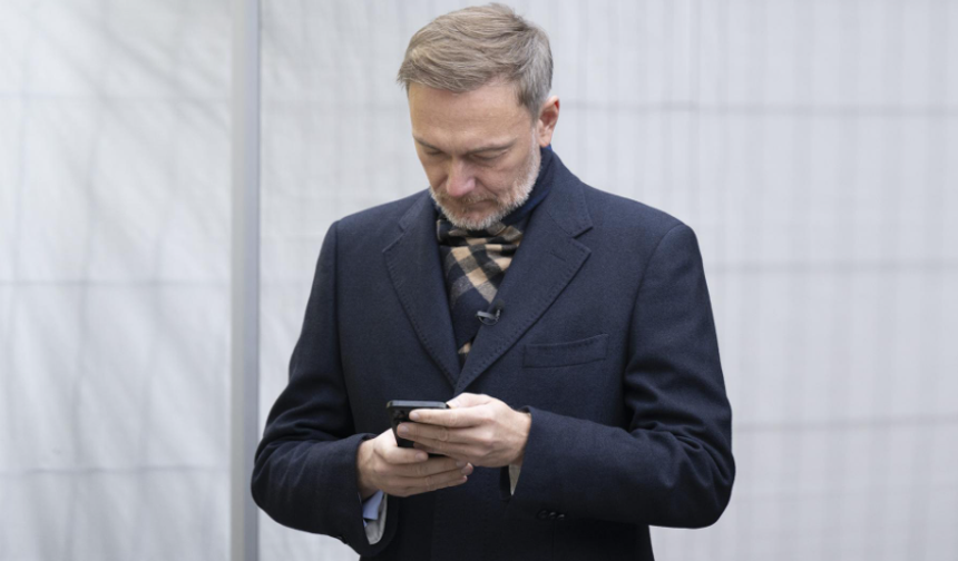 Lindner’in Porsche CEO’suna Attığı Mesajlar Gündemde