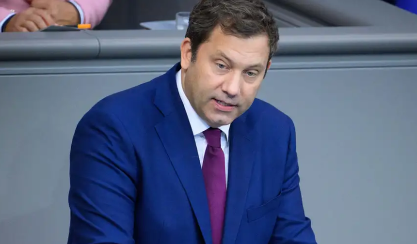 Klingbeil Bütçe Planını Savundu: Yatırımlar Geleceğe Yönelik