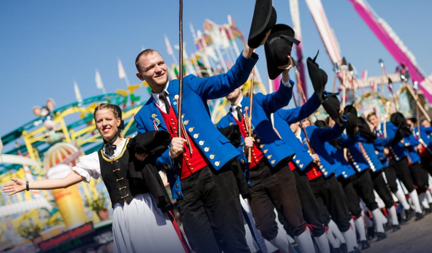 Oktoberfest’in Rakibi Cannstatter Wasen Açılıyor
