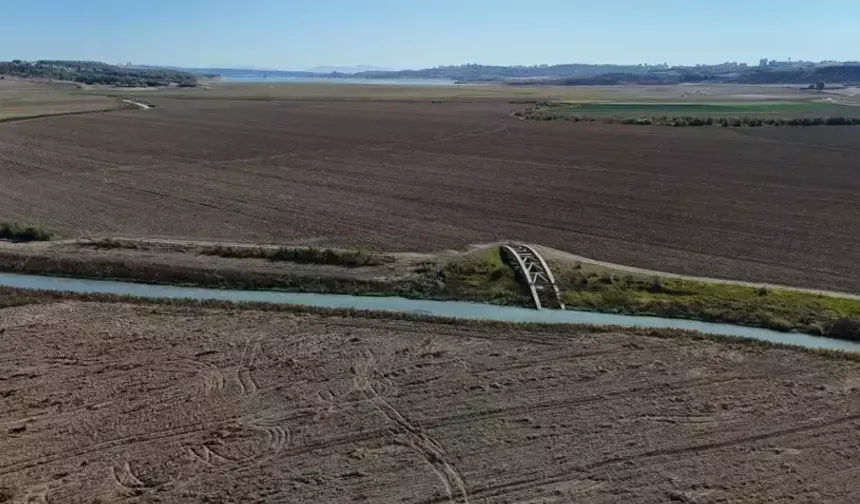 Kuraklık olunca Adana'daki Alman köprüsü ortaya çıktı