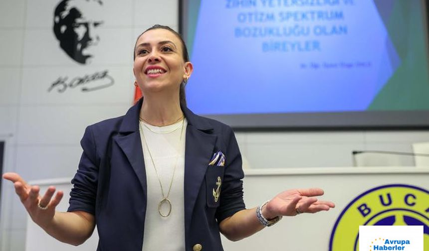 Buca Belediyesi’nden anlamlı adım: Çalışanlarına otizm farkındalık eğitimi verdi