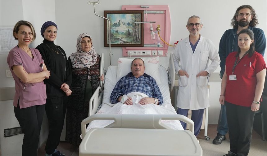 Malatya'da yüksekten düşme sonucu aort damarı yırtılan hasta ameliyatla sağlığına kavuştu