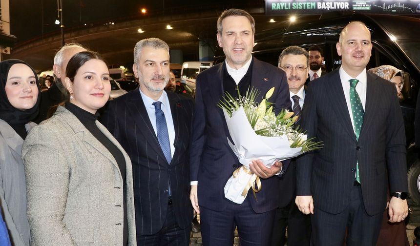 Enerji ve Tabii Kaynaklar Bakanı Bayraktar, Trabzon'da 'Net Konuşalım' programına katıldı: