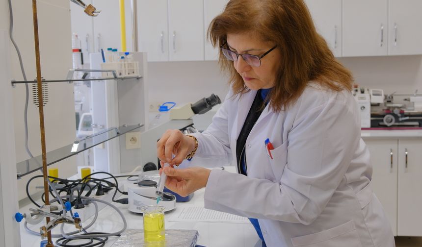 Hitit Üniversitesi'nde geliştirilen 'yara örtüsü'nün endüstriye kazandırılması hedefleniyor