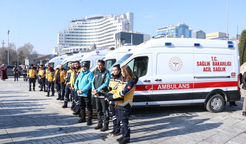 Kayseri'de 112 Acil Sağlık filosuna 12 ambulans eklendi