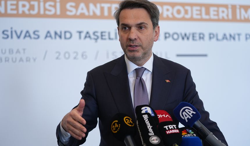 Bakan Bayraktar, İstanbul'da basın mensuplarının sorularını yanıtladı: